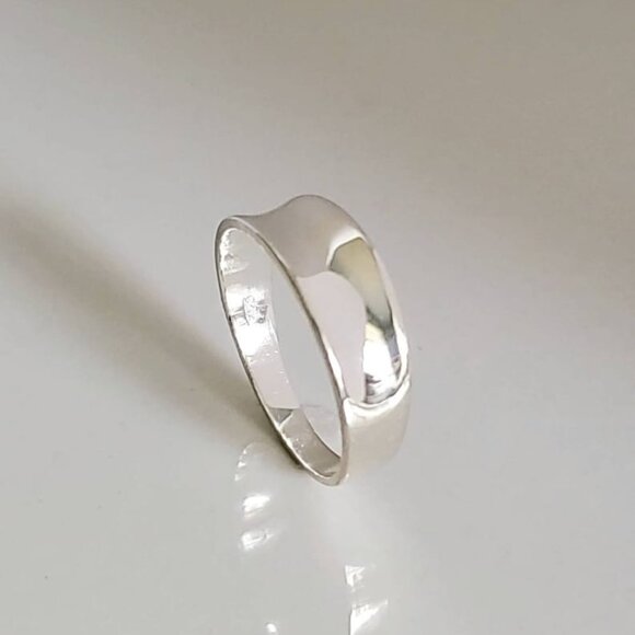 Small Concave Ring, Sterling Silver Concave Ring - 925 Stamped, Boho Chic, - Picture 7 of 9